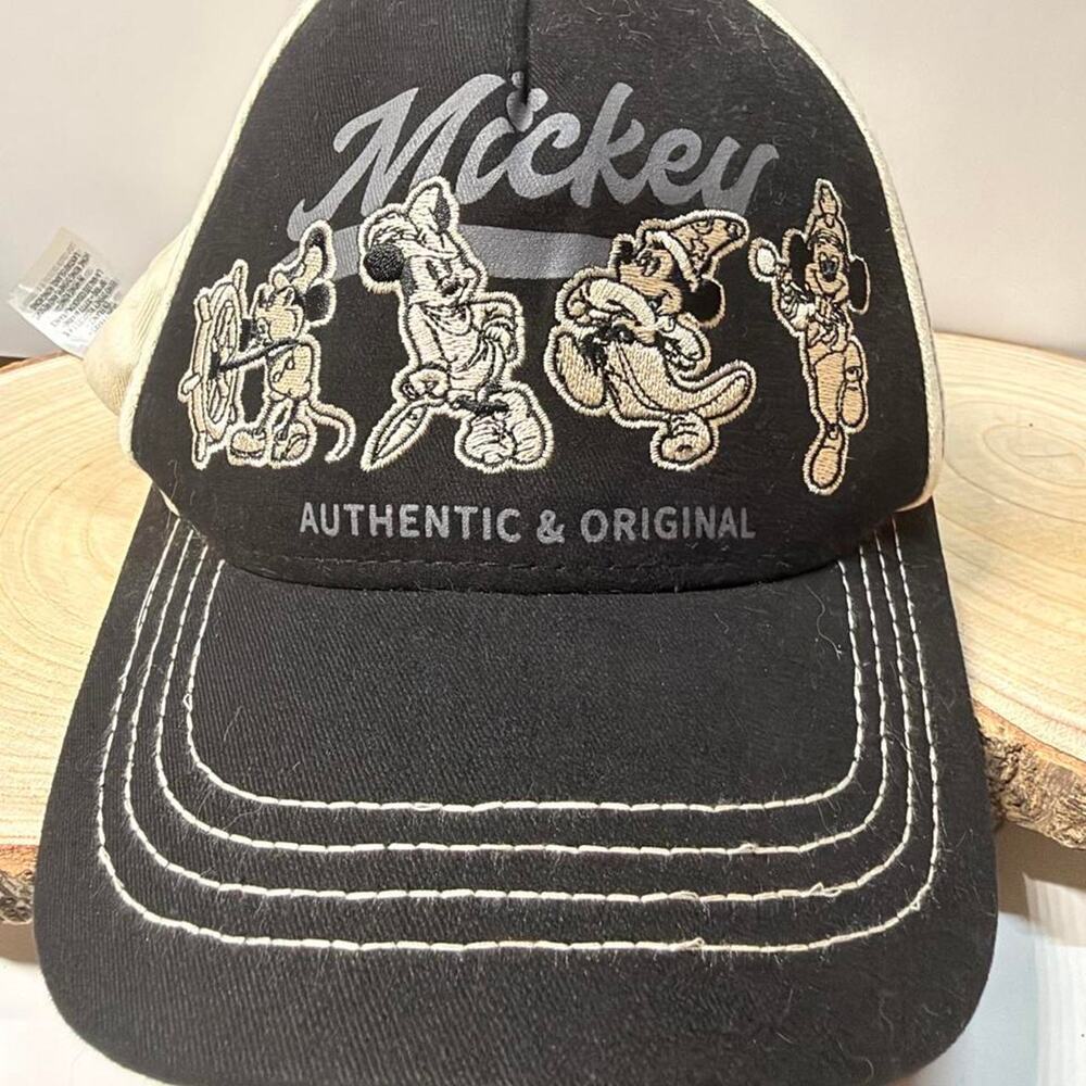 Disney mickey mouse trucker cap